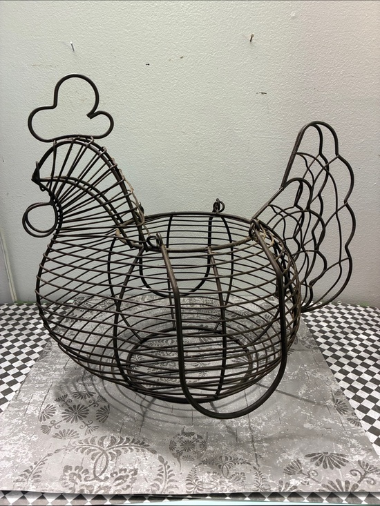 Other - Rustic Brown Wire Chicken Basket - Home Art